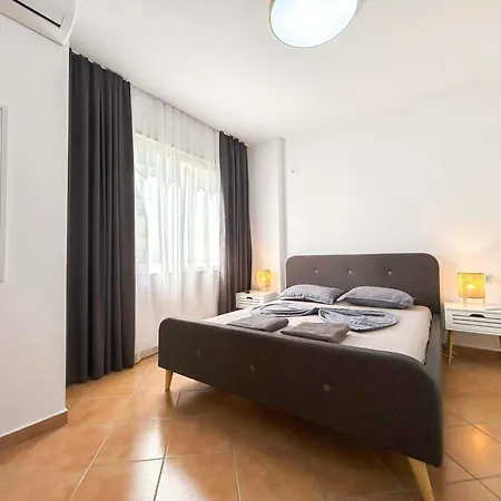 Vacation 862 Apartment Durres